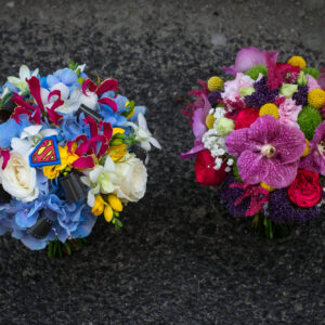 Buchet mireasa si nasa cu hortensie albastra, trandafiri, orhidee